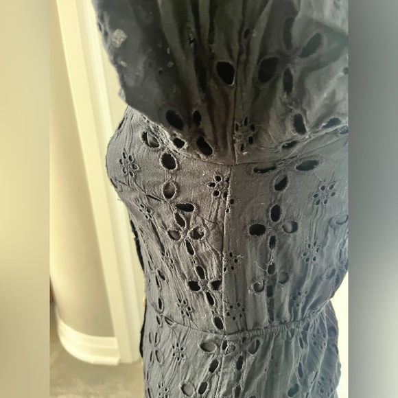 Black eyelet lace dress by Monteau size small item 08-06 - Picture 5 of 10